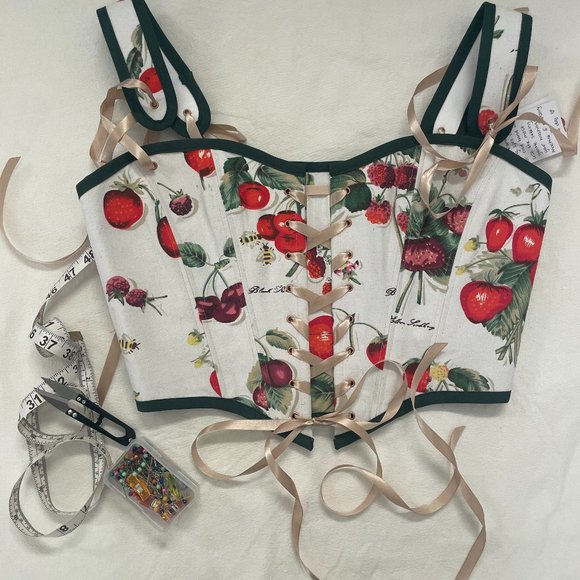 Designed by Katie @creative.pigment Accessories - Fashionable Corsets